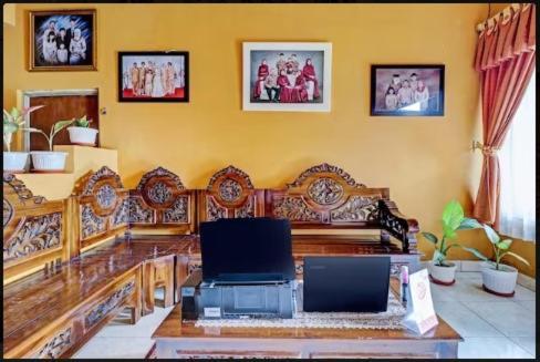 Adinda Homestay Lembang Exterior photo